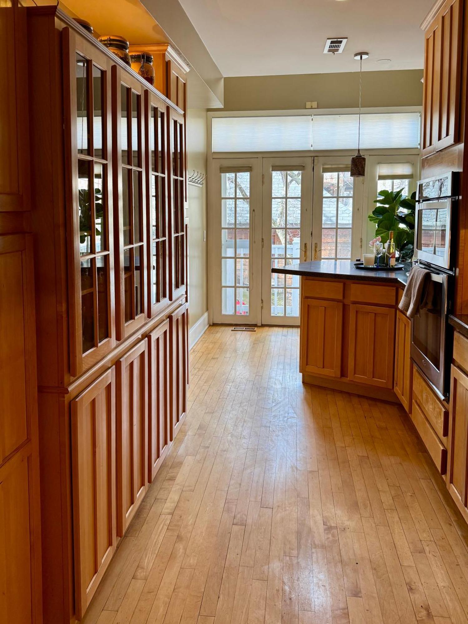 3 Bedroom Spacious Home In Ideal Location W Free Parking Back Yard Pets Welcome Chicago Ngoại thất bức ảnh
