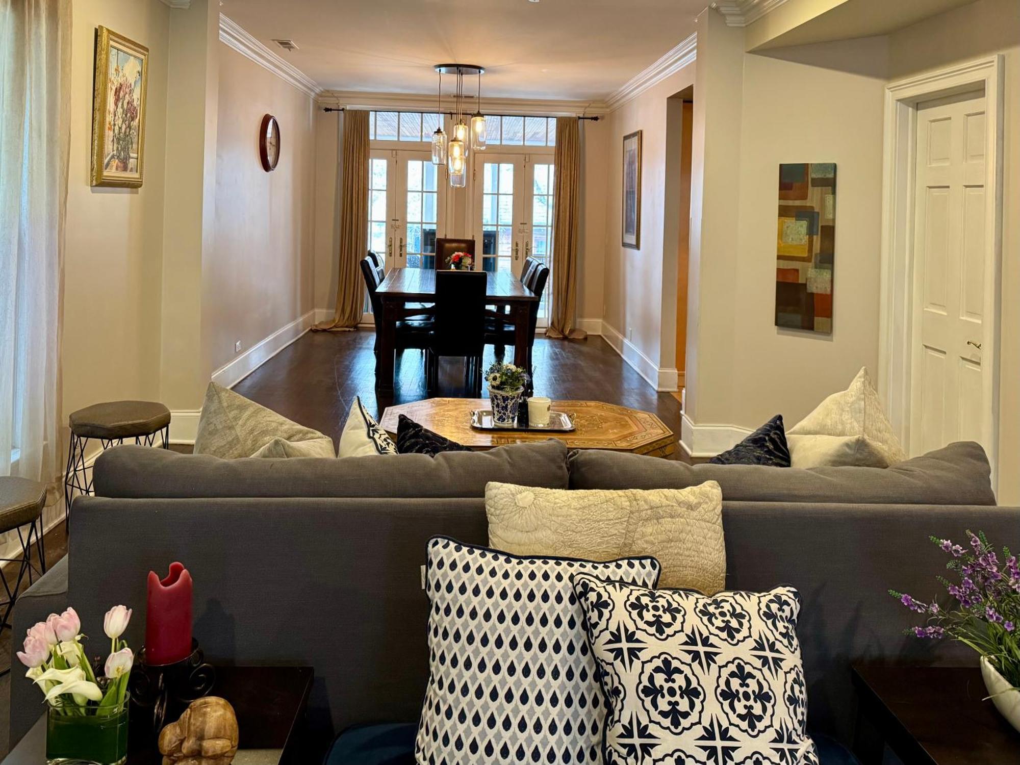3 Bedroom Spacious Home In Ideal Location W Free Parking Back Yard Pets Welcome Chicago Ngoại thất bức ảnh