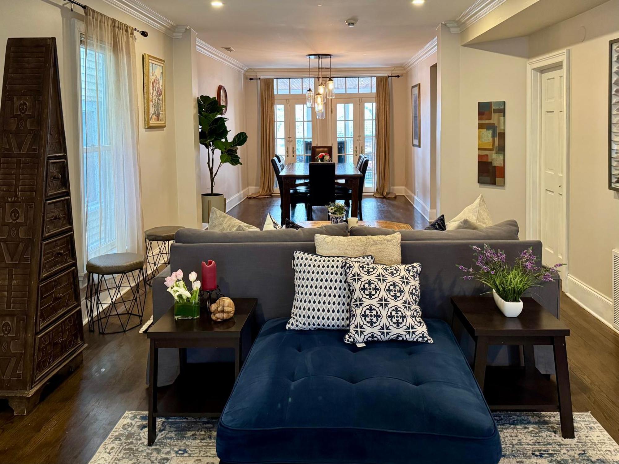 3 Bedroom Spacious Home In Ideal Location W Free Parking Back Yard Pets Welcome Chicago Ngoại thất bức ảnh