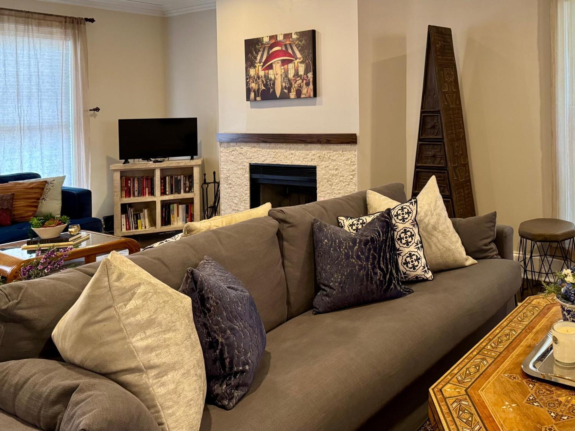 3 Bedroom Spacious Home In Ideal Location W Free Parking Back Yard Pets Welcome Chicago Ngoại thất bức ảnh