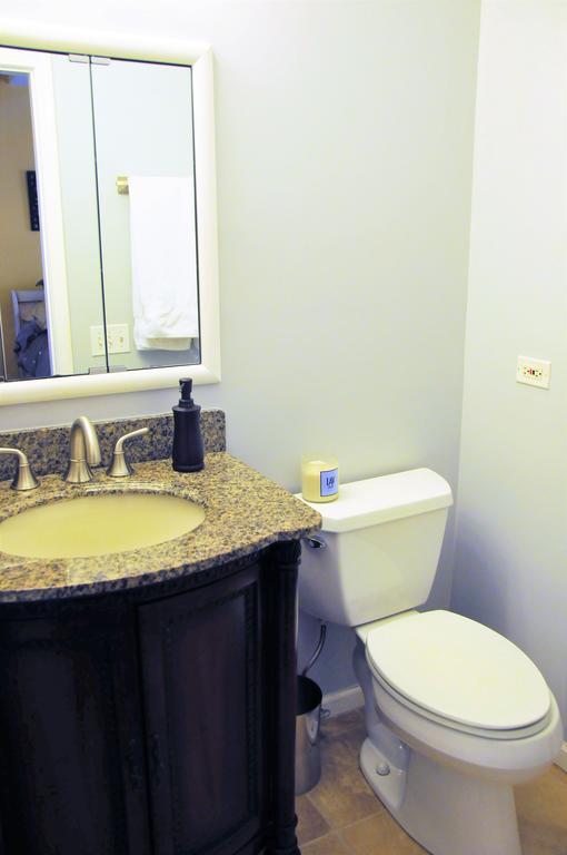 3 Bedroom Spacious Home In Ideal Location W Free Parking Back Yard Pets Welcome Chicago Ngoại thất bức ảnh