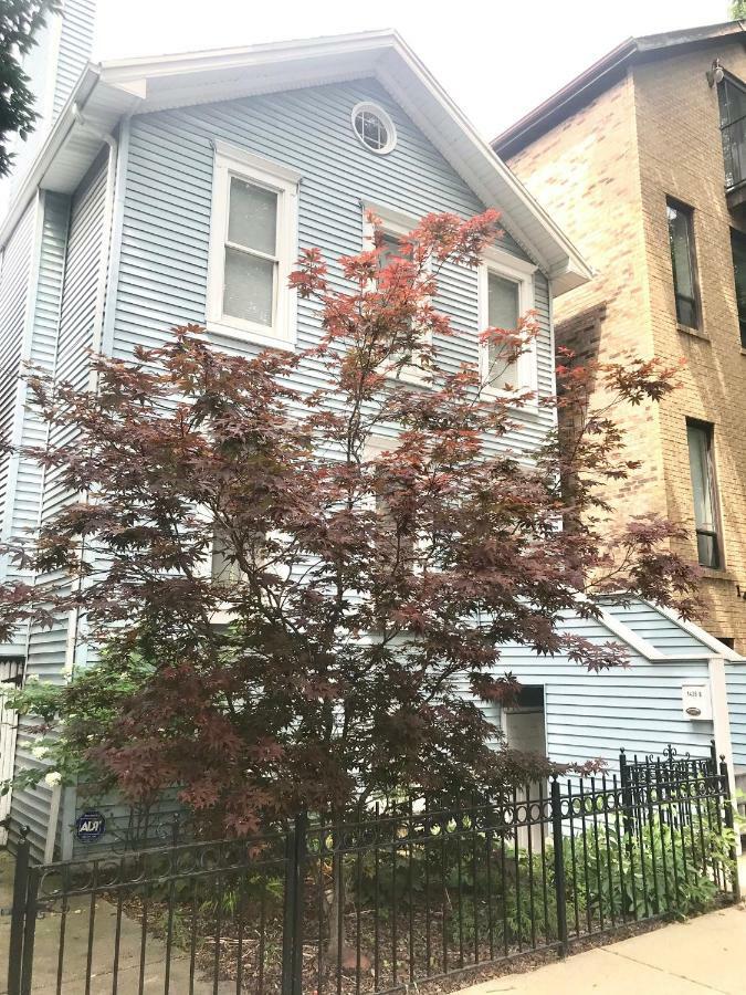 3 Bedroom Spacious Home In Ideal Location W Free Parking Back Yard Pets Welcome Chicago Ngoại thất bức ảnh