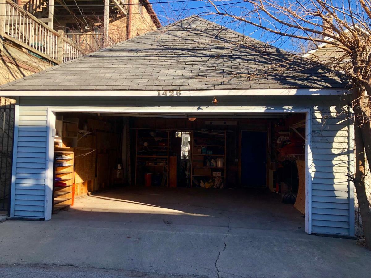 3 Bedroom Spacious Home In Ideal Location W Free Parking Back Yard Pets Welcome Chicago Ngoại thất bức ảnh